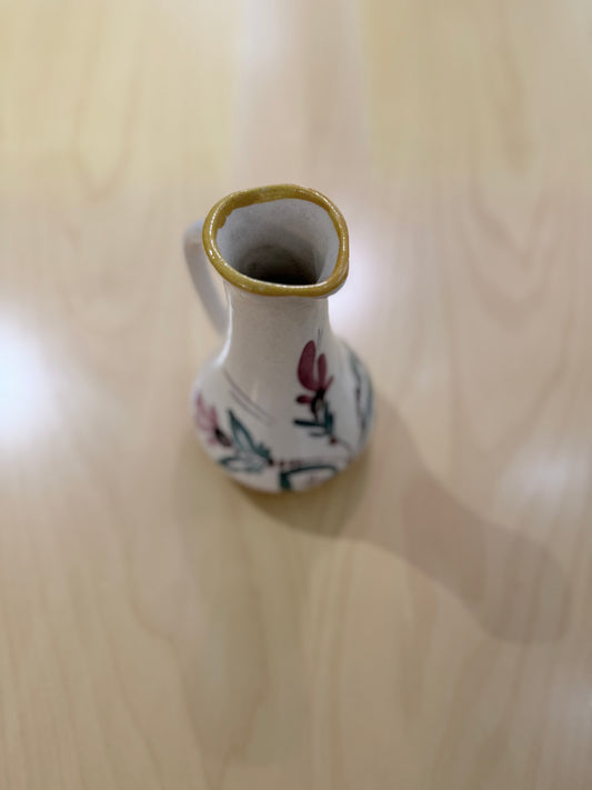 Kupittaan savi, vaalea kannu