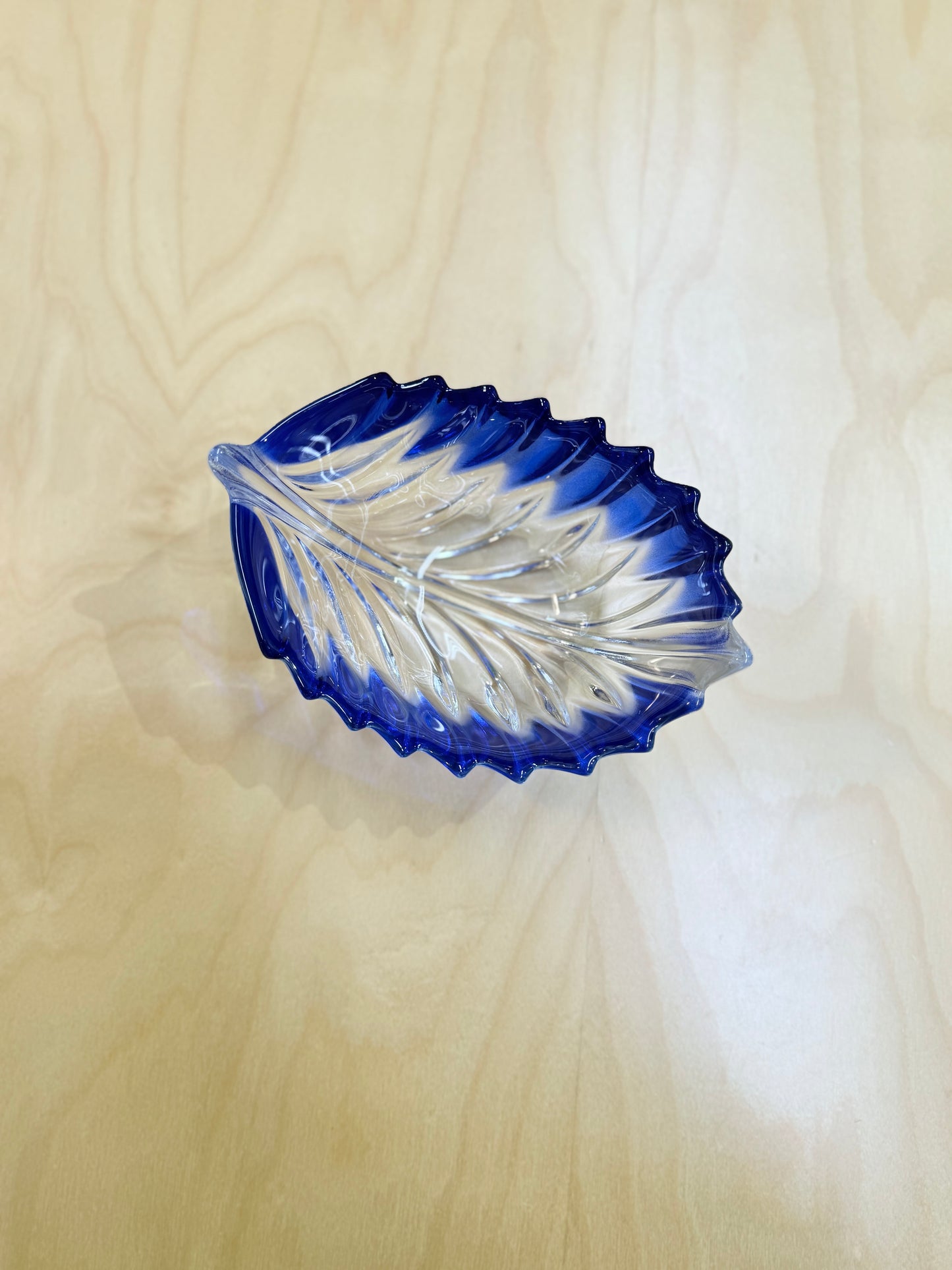 Walther Glass, lasinen lehtikulho