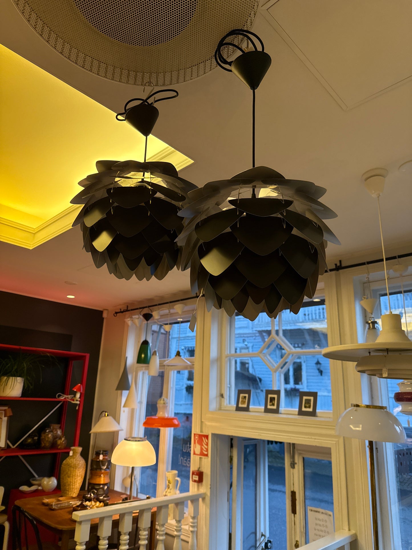 Umage Silvia, riippuvalaisin