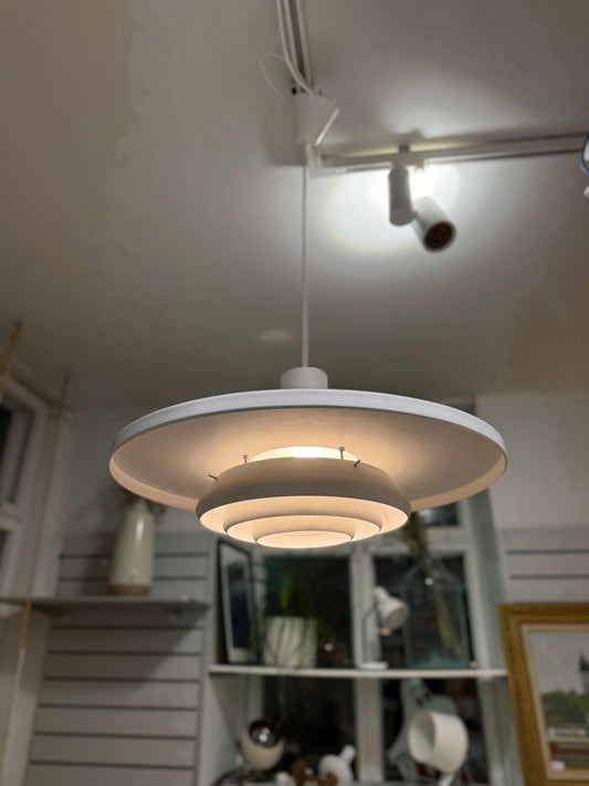 Artek, A337-valaisin