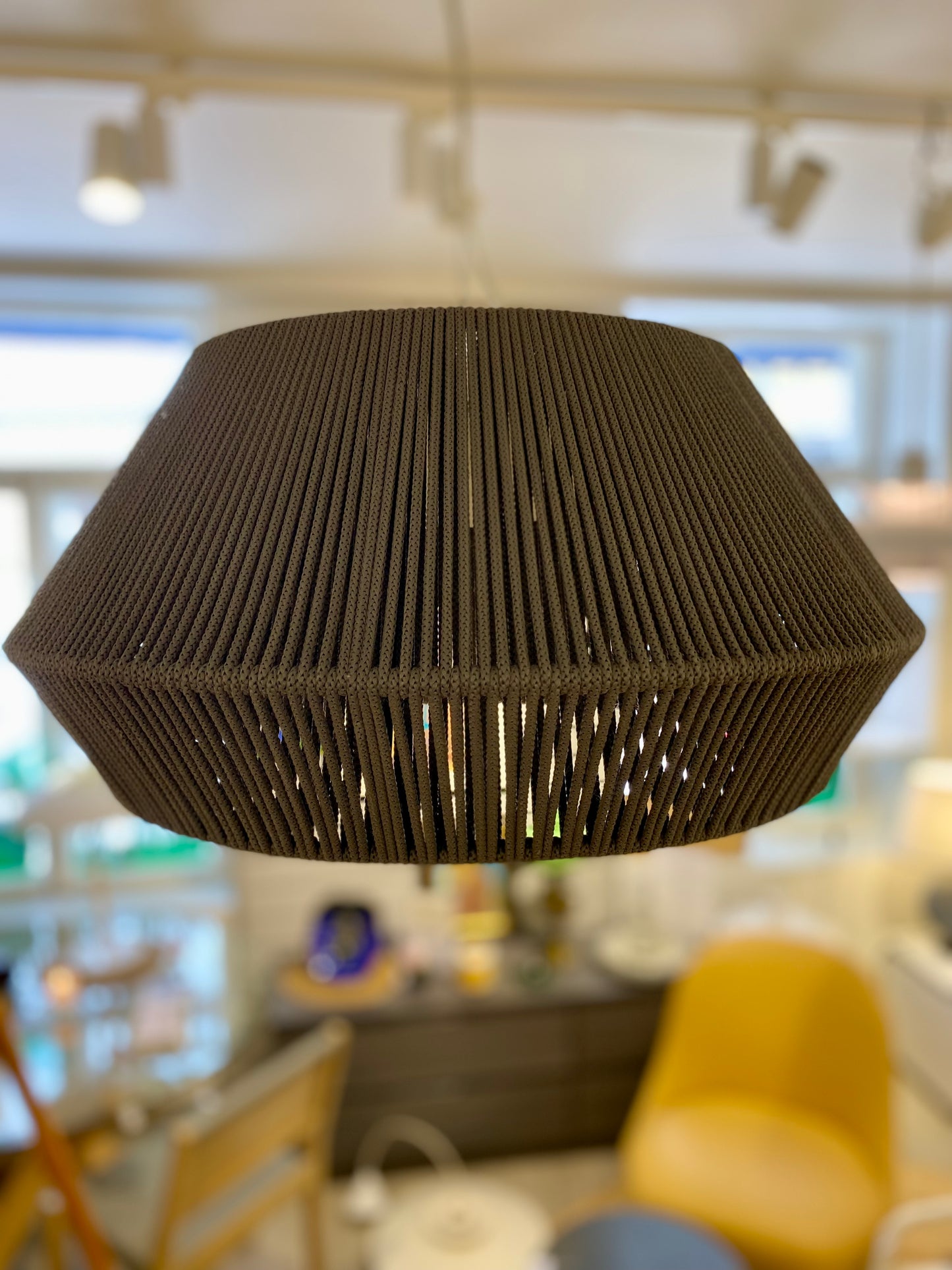 Ole Lighting, Banyo -riippuvalaisin