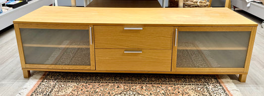 Voice, Azzaro tamminen TV-taso