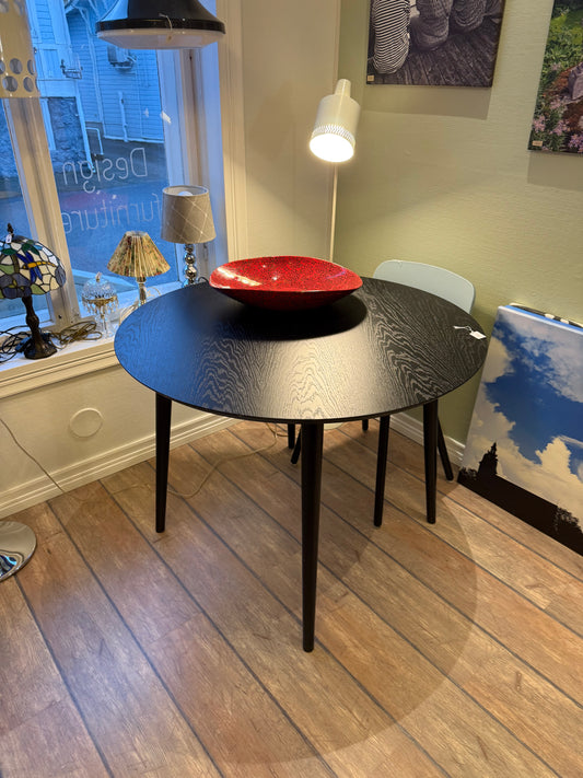 Pohjanmaan kaluste, Aino ruokapöytä