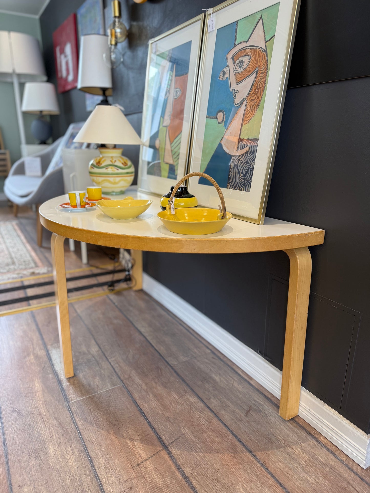 Artek, Aalto pöytä 95, puolipyöreä