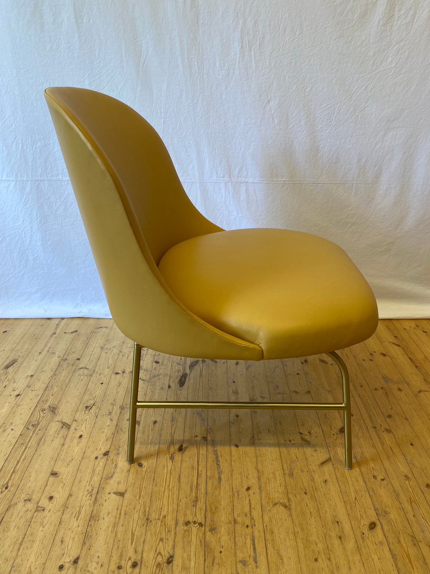 Viccarbe Aleta-nojatuoli, design Jaime Hayon