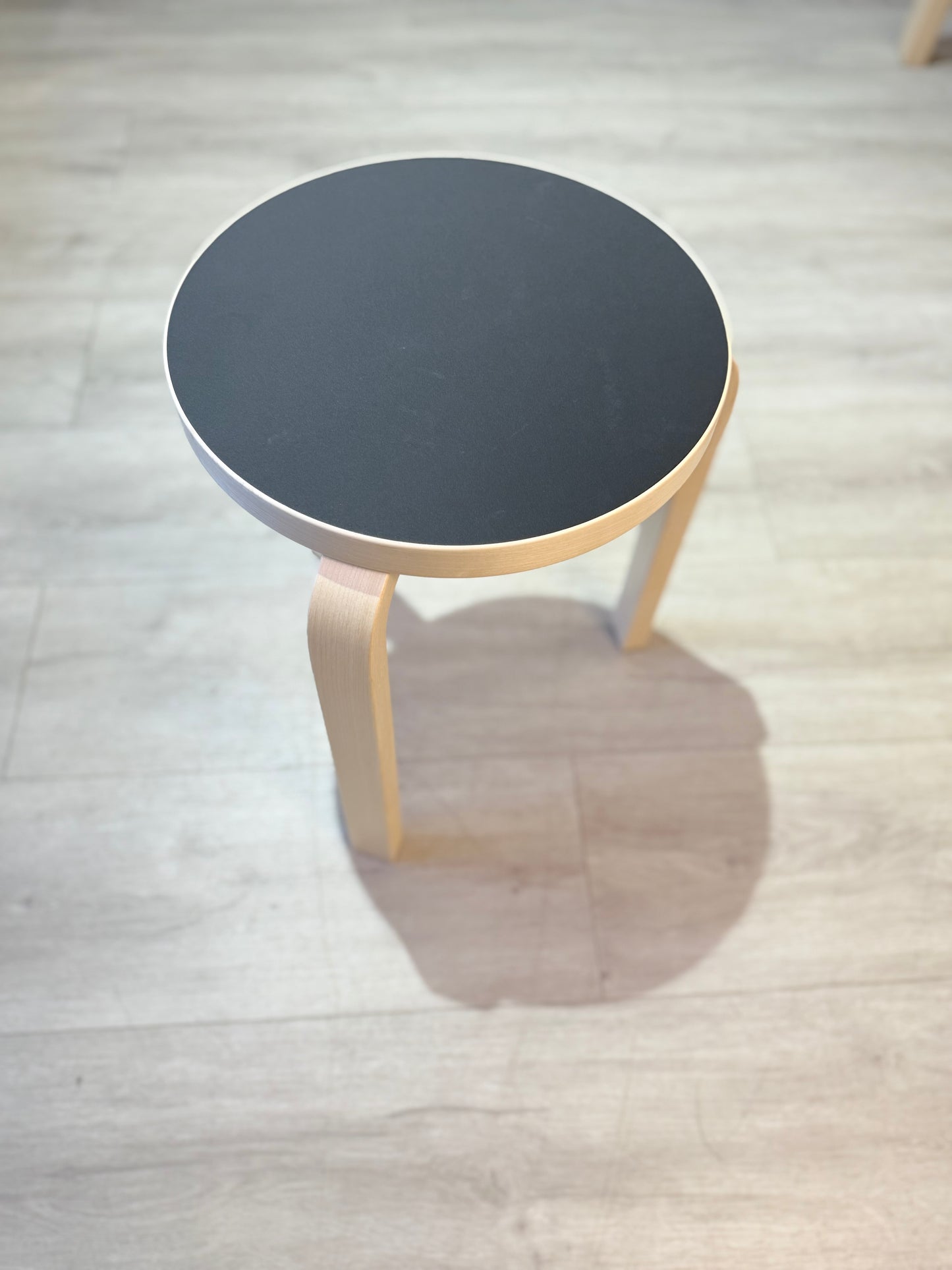 Artek, Aalto jakkara 60
