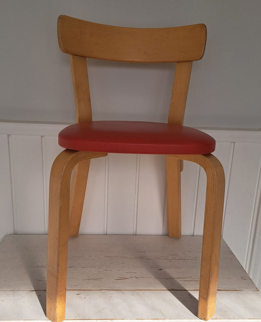 Artek, Aalto tuoli 69, pehmustettu punainen, 6 kpl