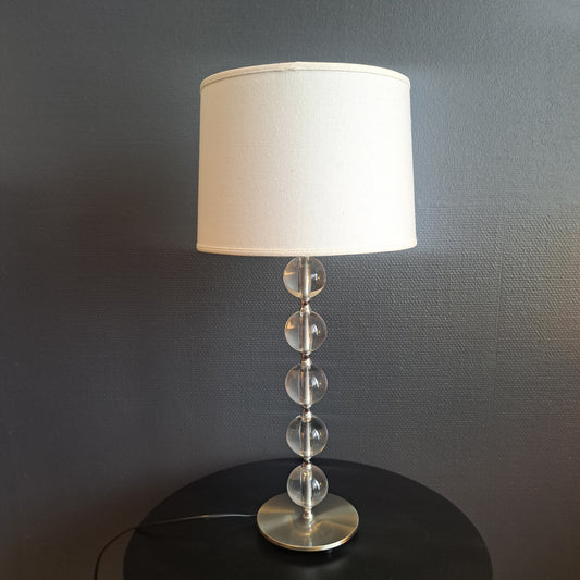 Pentik, Helmiina pöytävalaisin, L