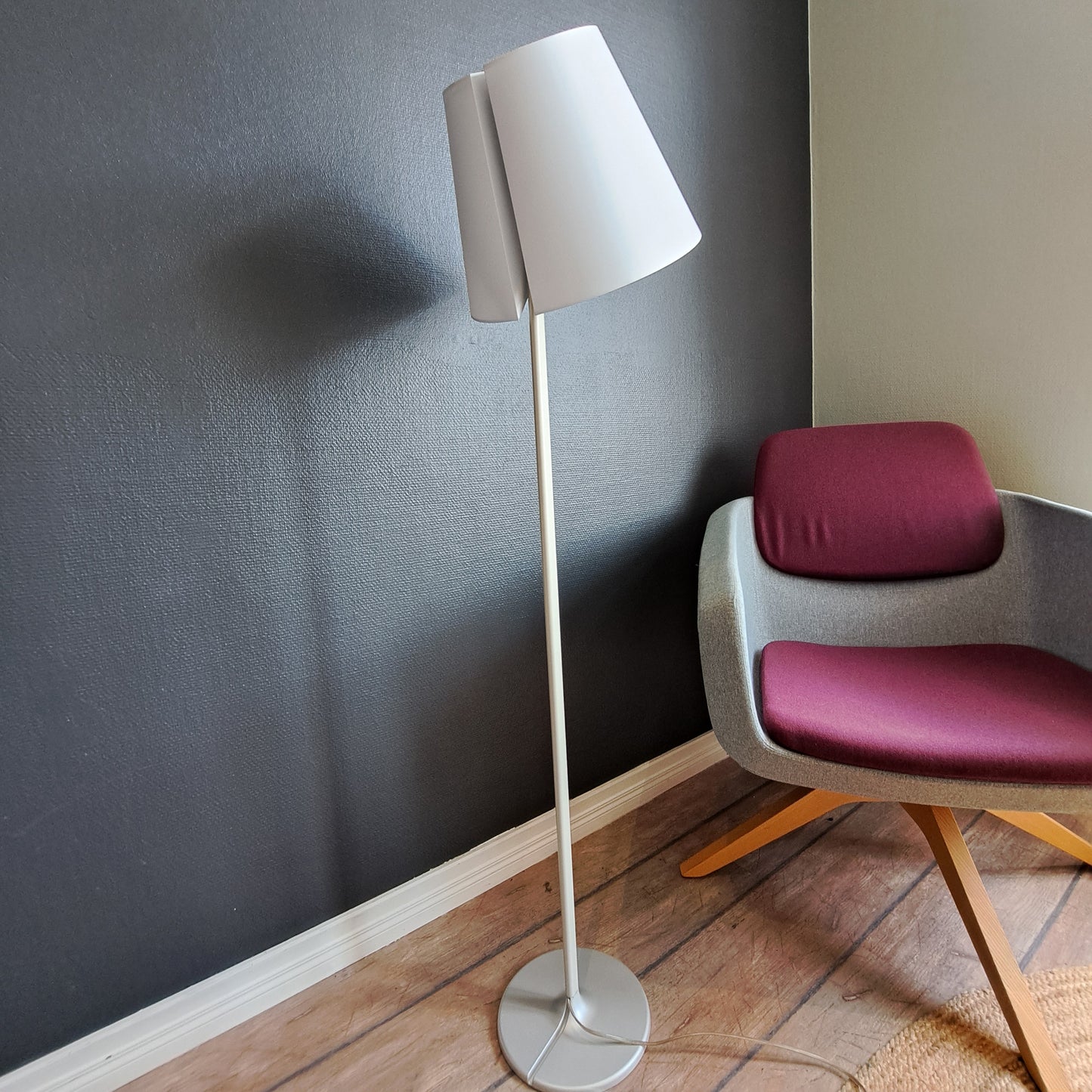 Artemide, Melampo lattiavalaisin