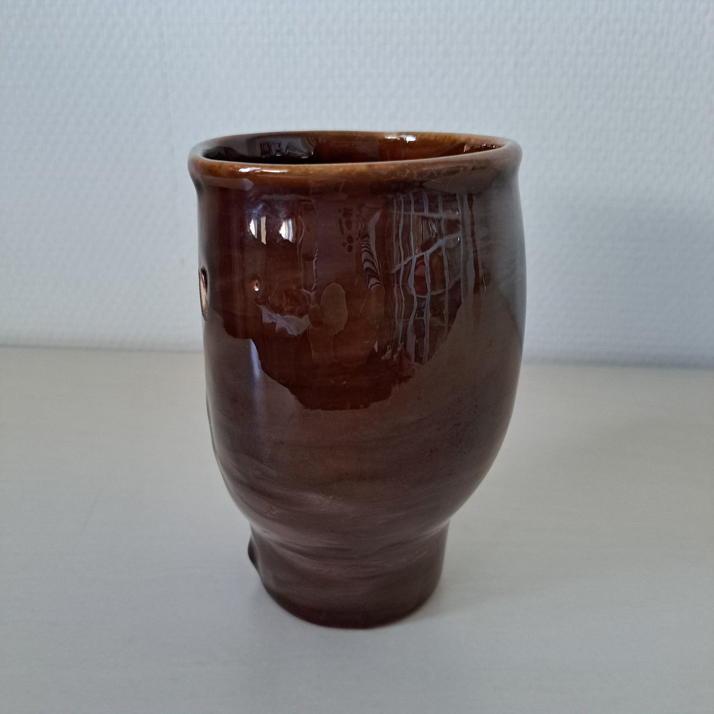 Kupittaan savi, seinämaljakko