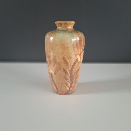 Kupittaan savi, pieni maljakko