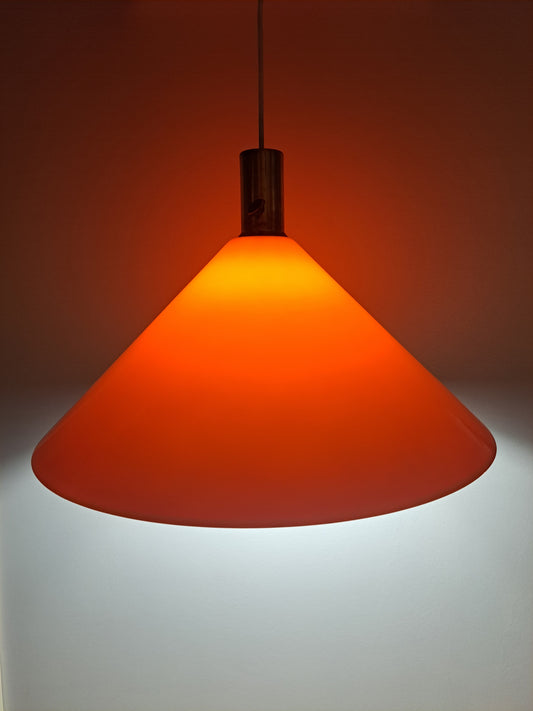 Vintage akryylivalaisin