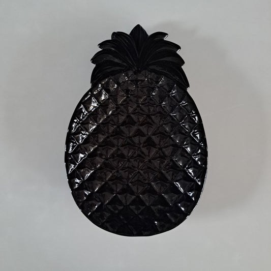 Pineapple serving dish