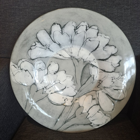 Pentik, "Niittyneilikka" koristelautanen