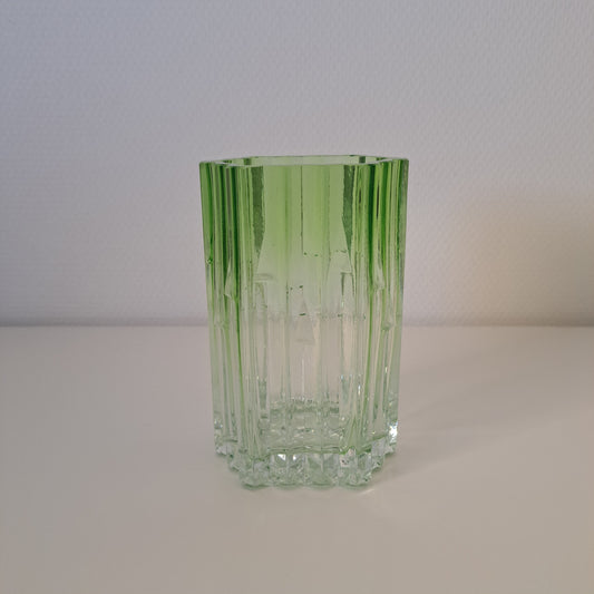 Humppilan lasi, Mesiurut maljakko, vihreä