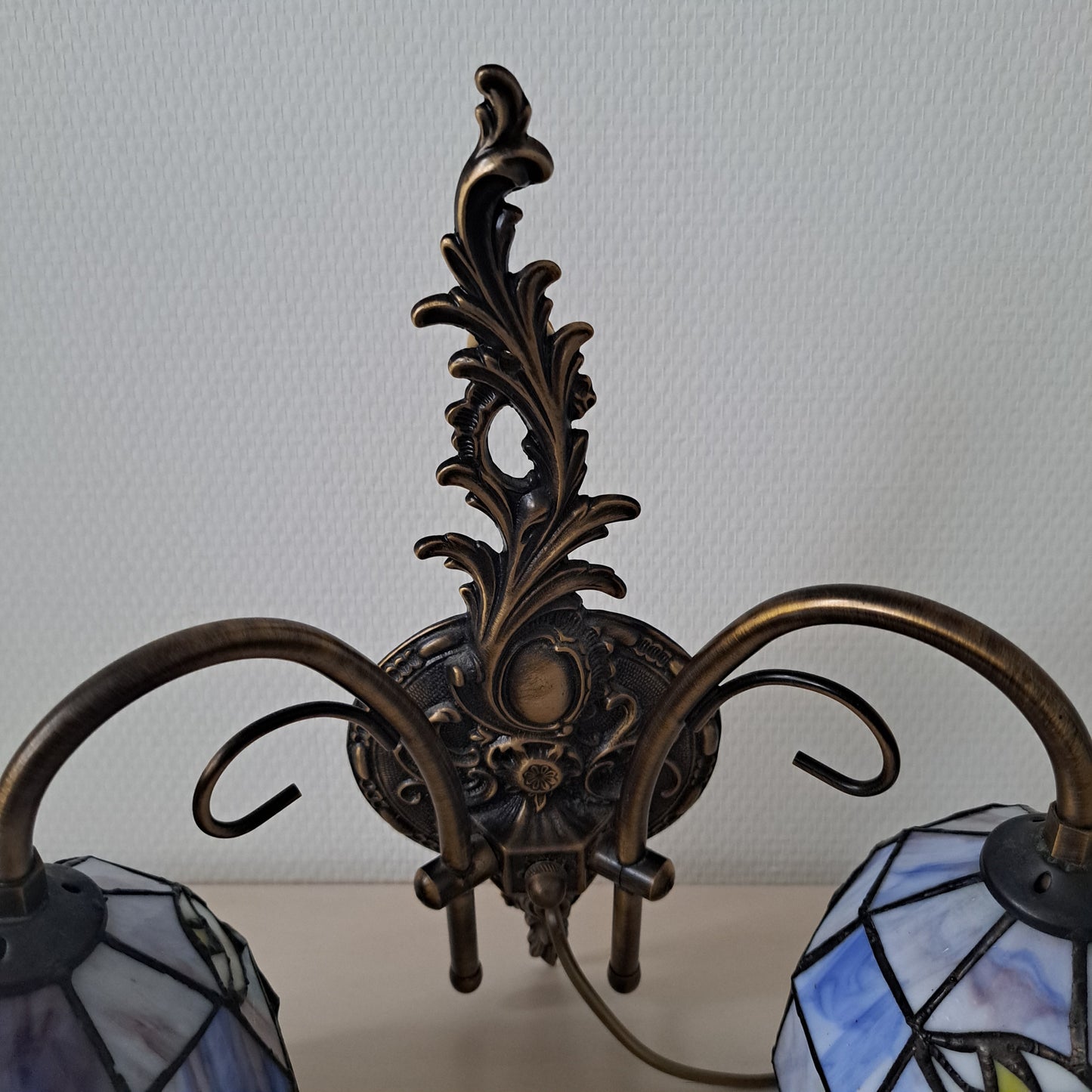 Tiffany seinälampetti