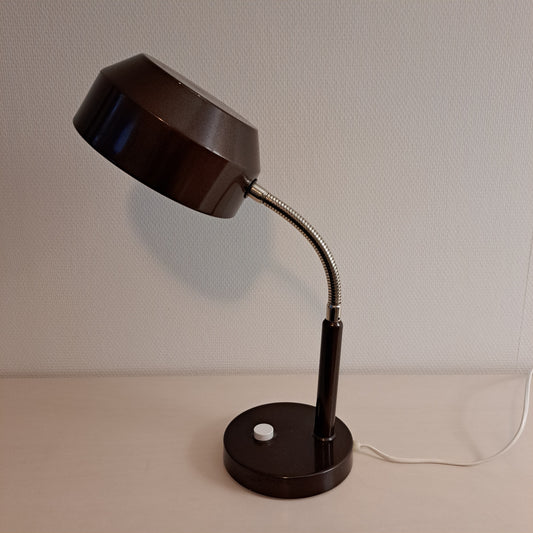 Valinte, ruskea pöytävalaisin