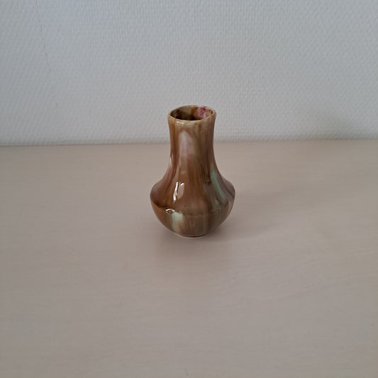 Kupittaan savi, pikku maljakko , ruskea