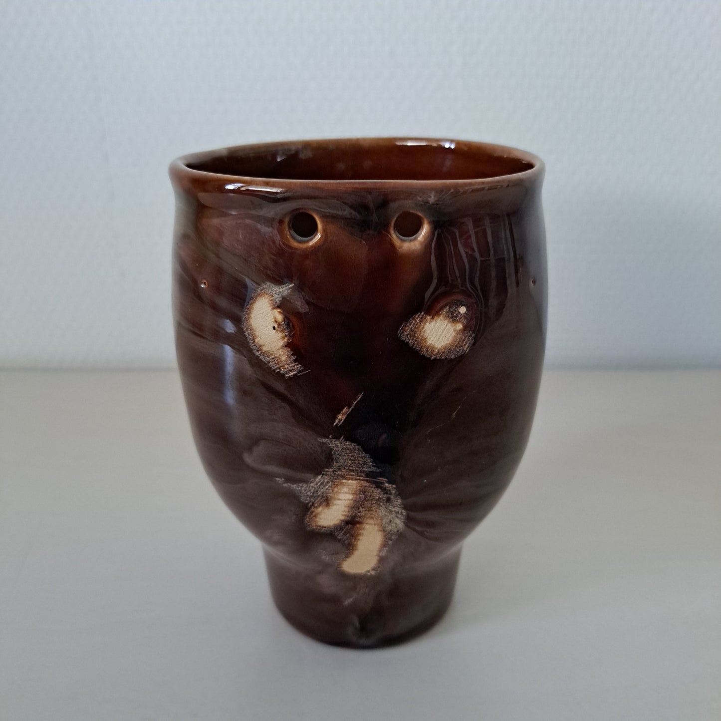 Kupittaan savi, seinämaljakko