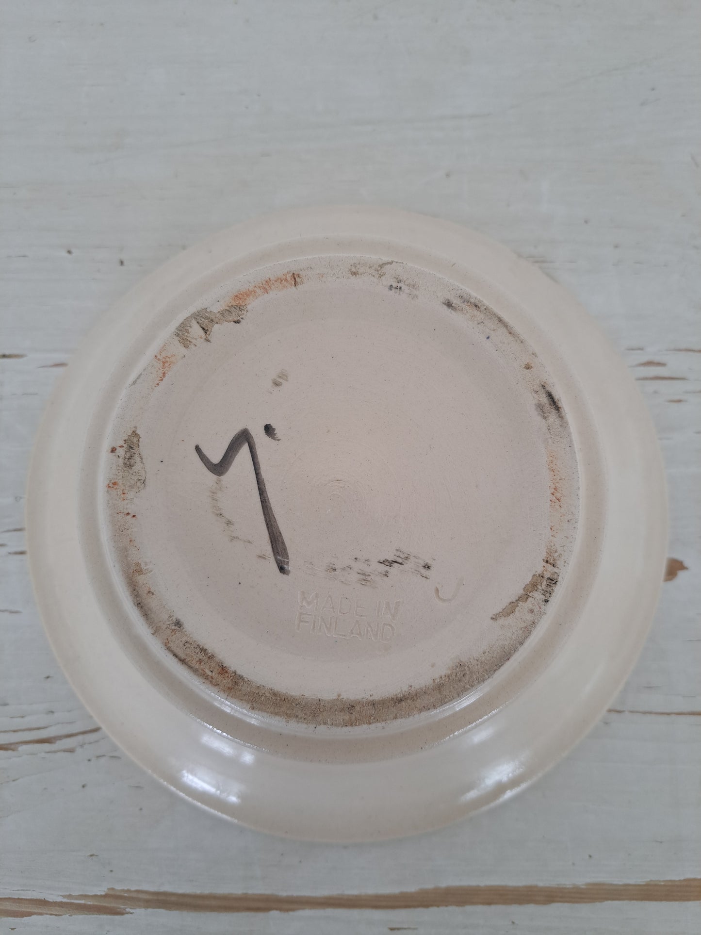 Kupittaan savi, kulho, raidallinen