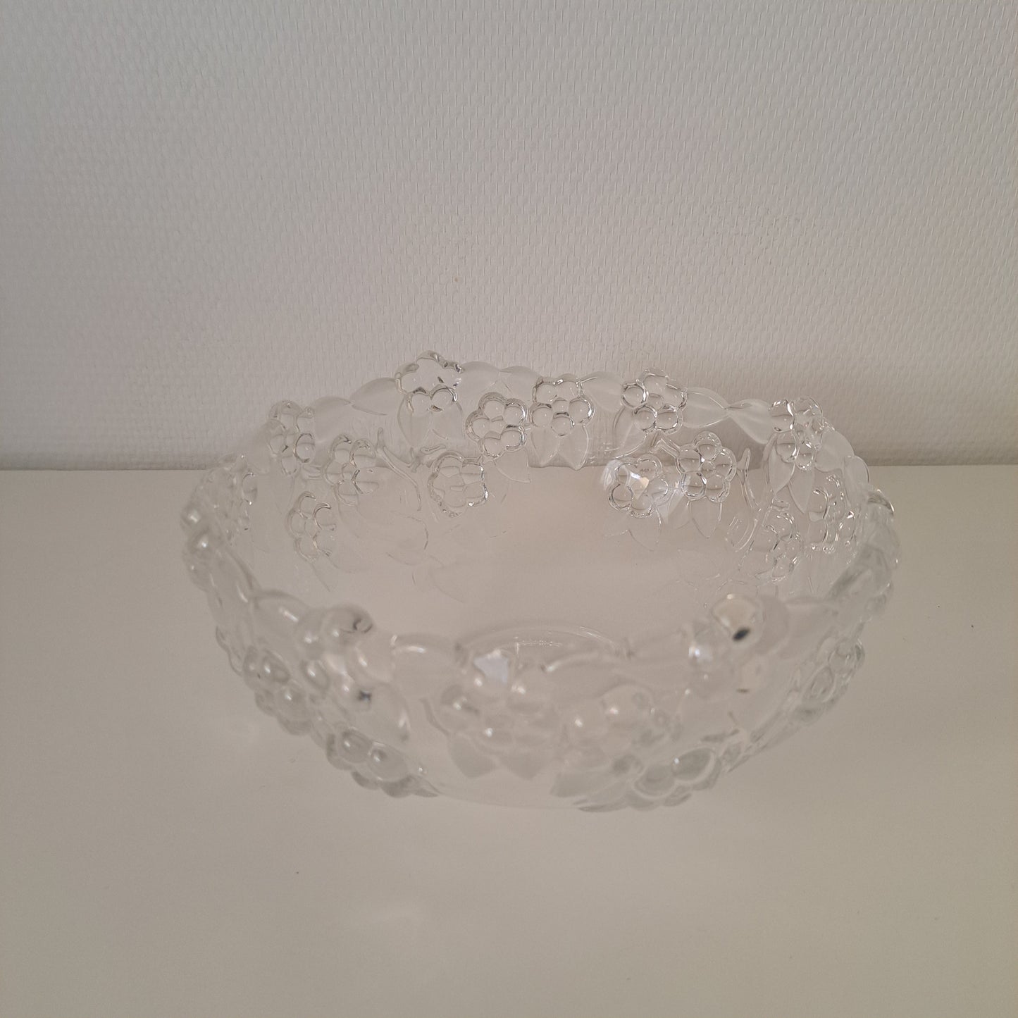 Mikasa Walther Glass, Carmen kulho, L