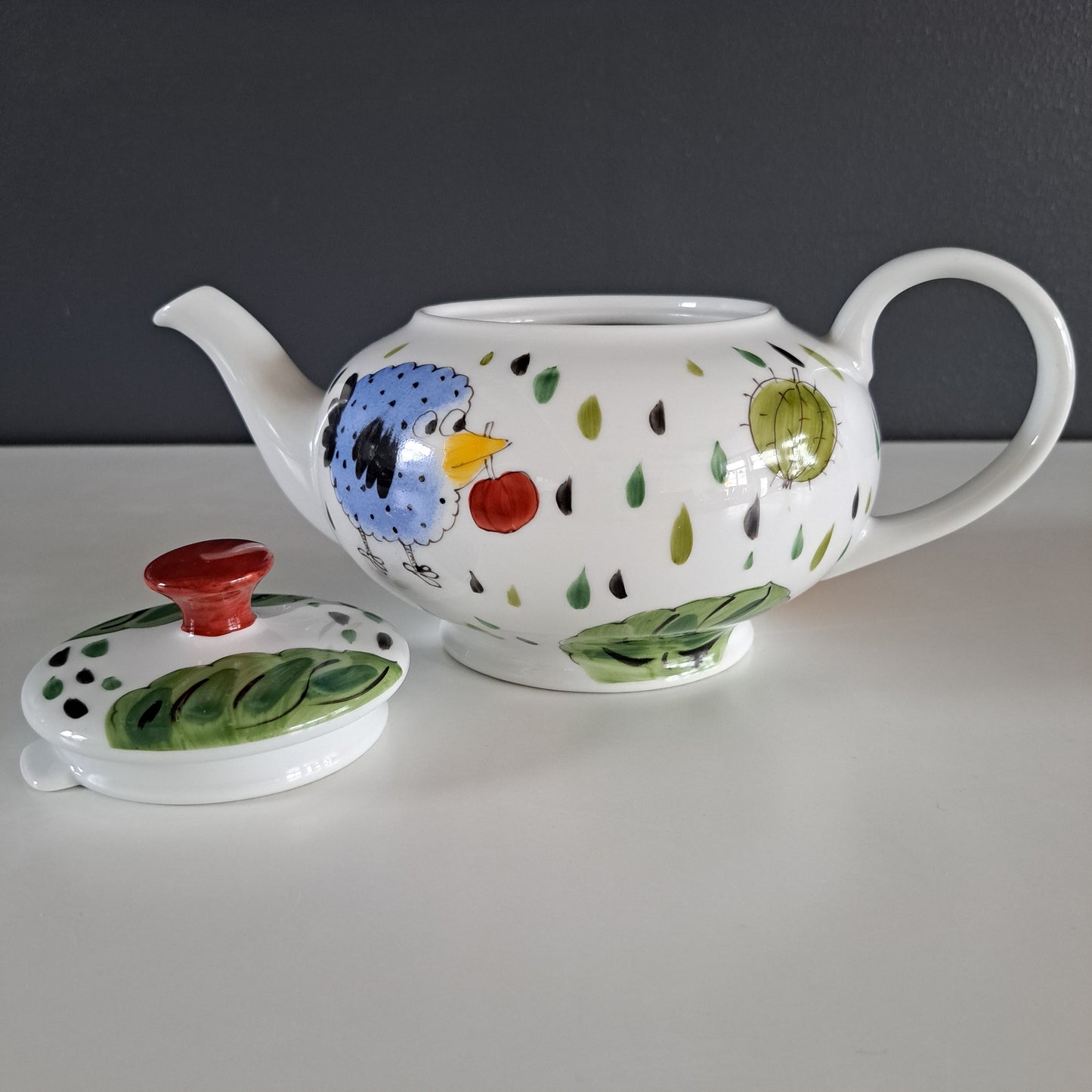 Helina Tilka, teekannu