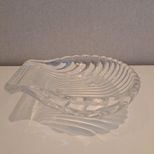 Lasinen simpukkakulho