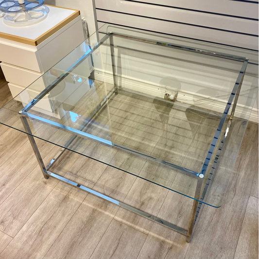 Lasinen sohvapöytä