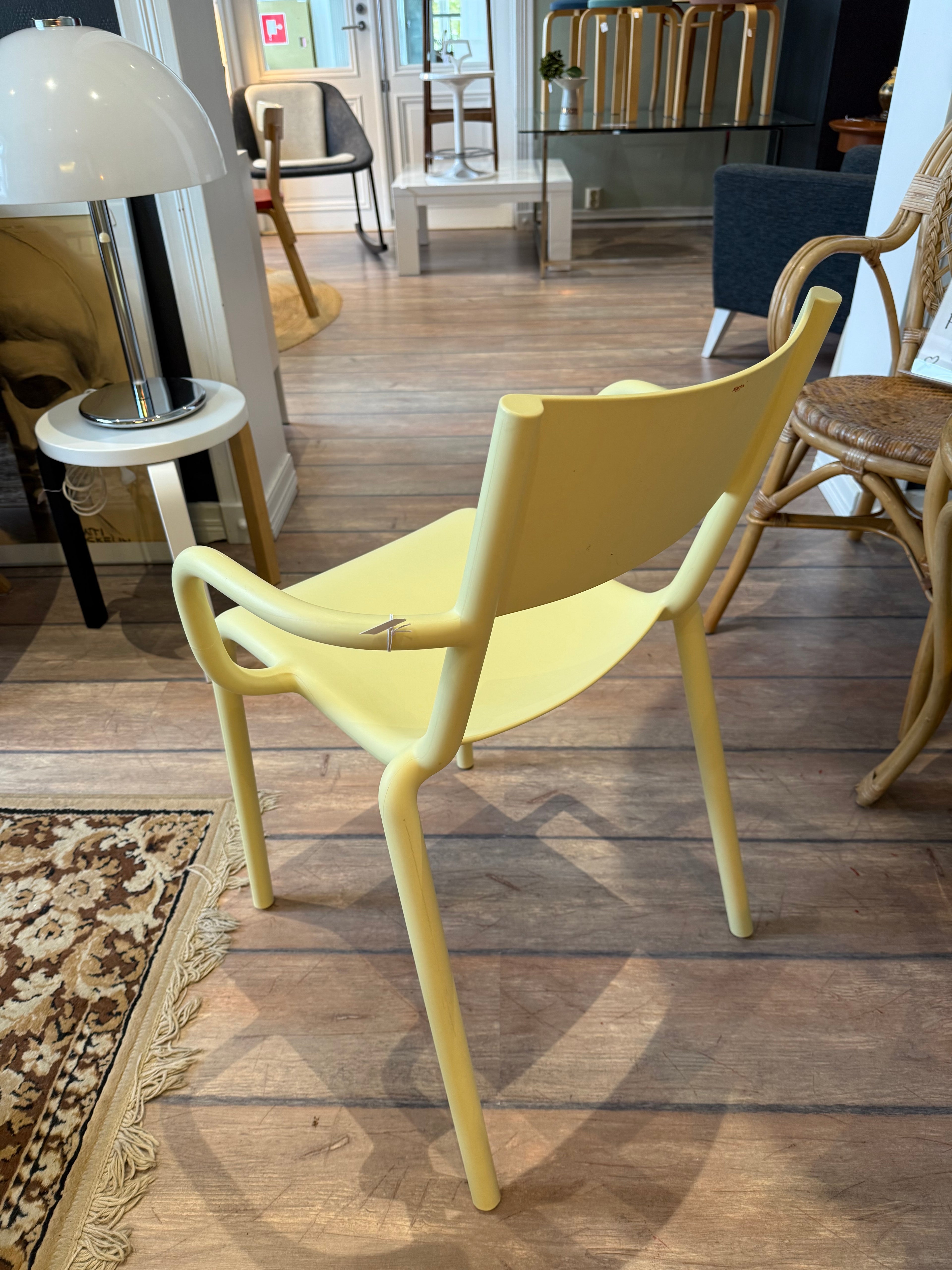 Kartell Generic A tuoli, pastellikeltainen 2kpl