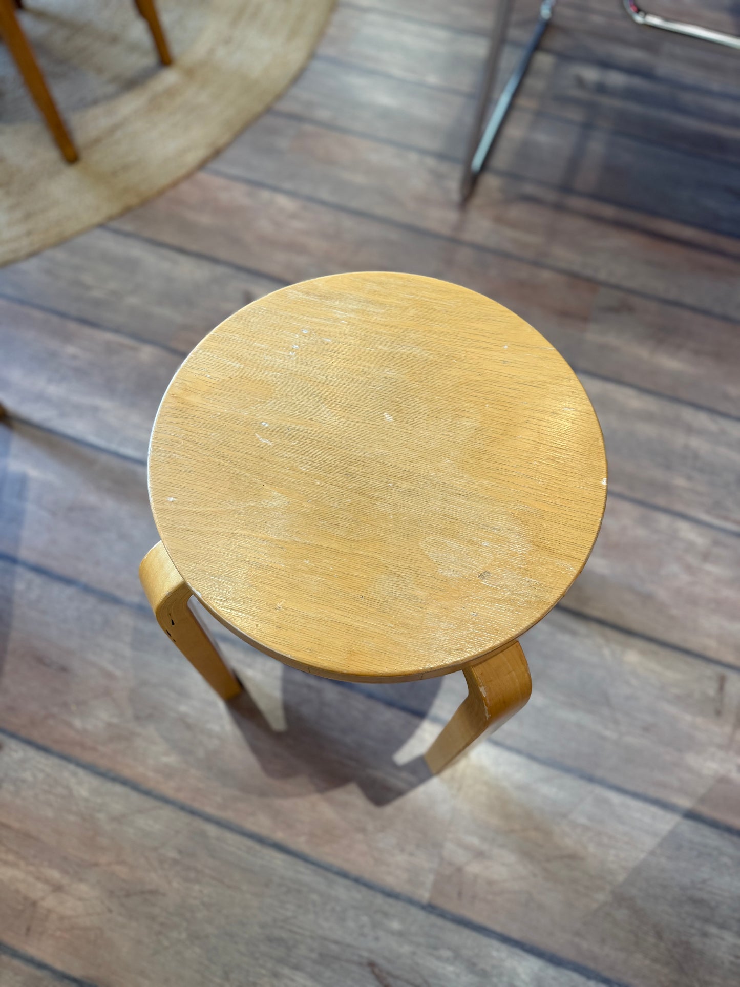 Artek jakkara E60