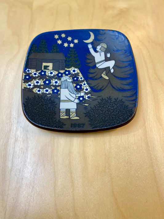 Arabia, Kalevala seinälautanen 1987