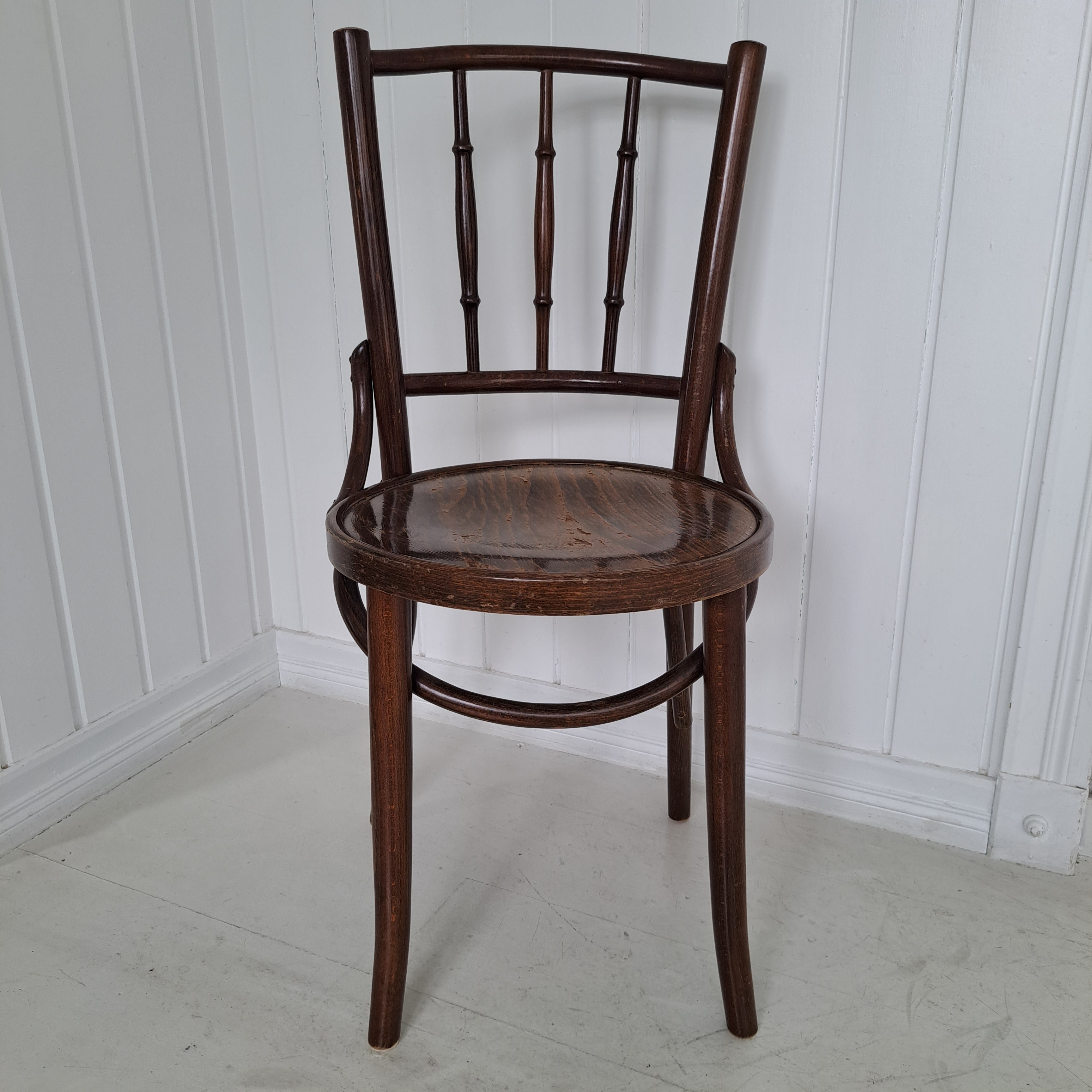 Viennese chair, brown