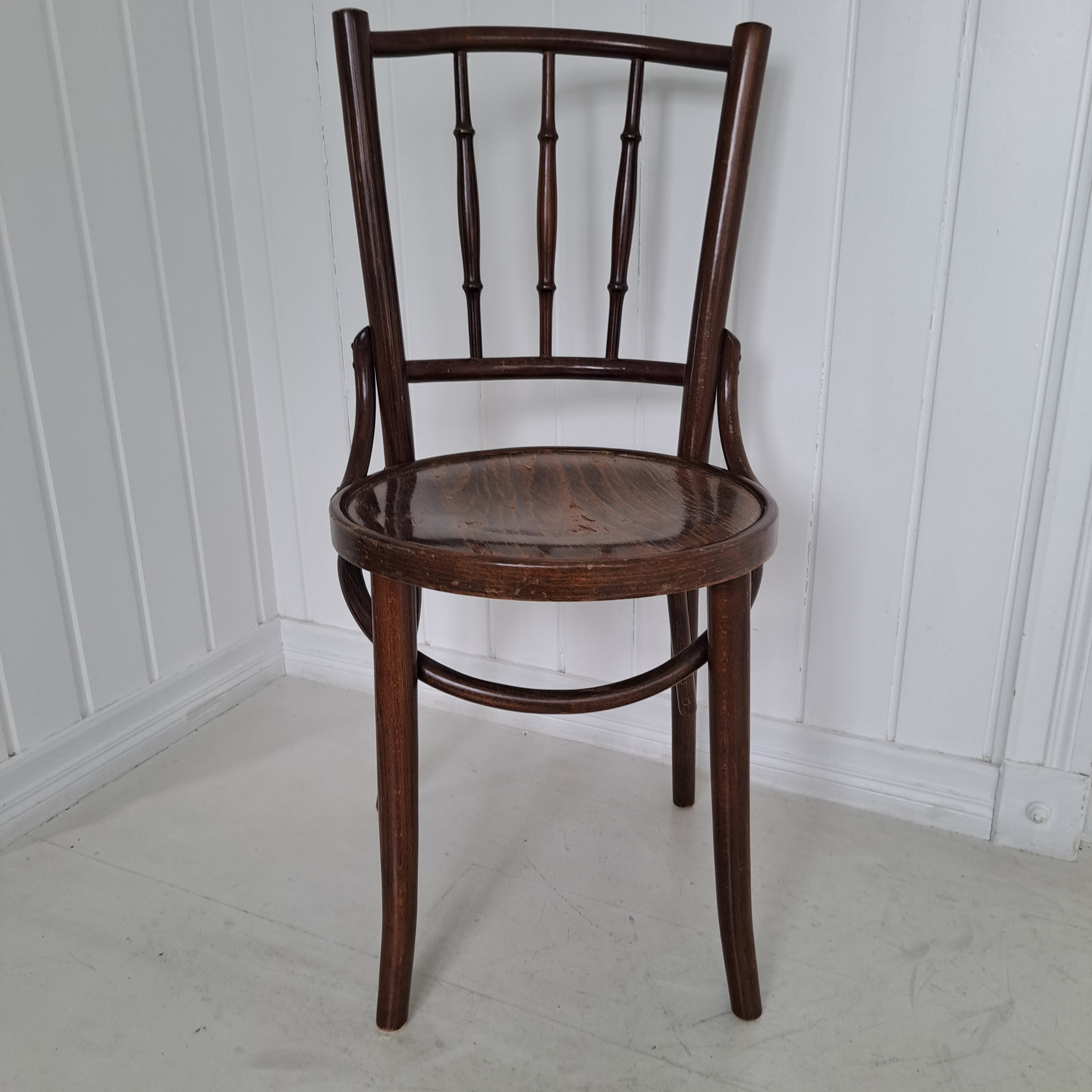 Viennese chair, brown