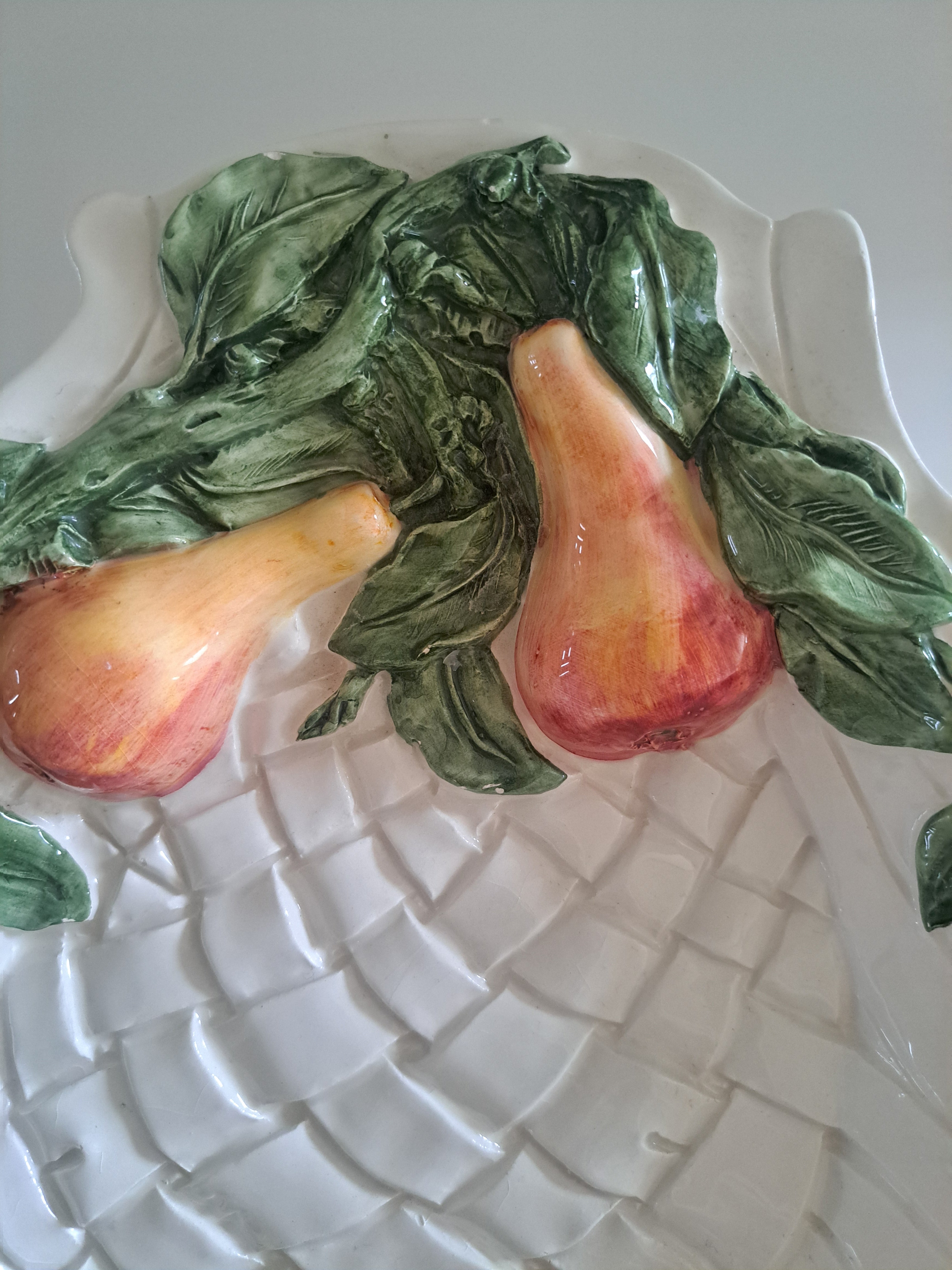 Päärynäaiheinen suuri keramiikkavati