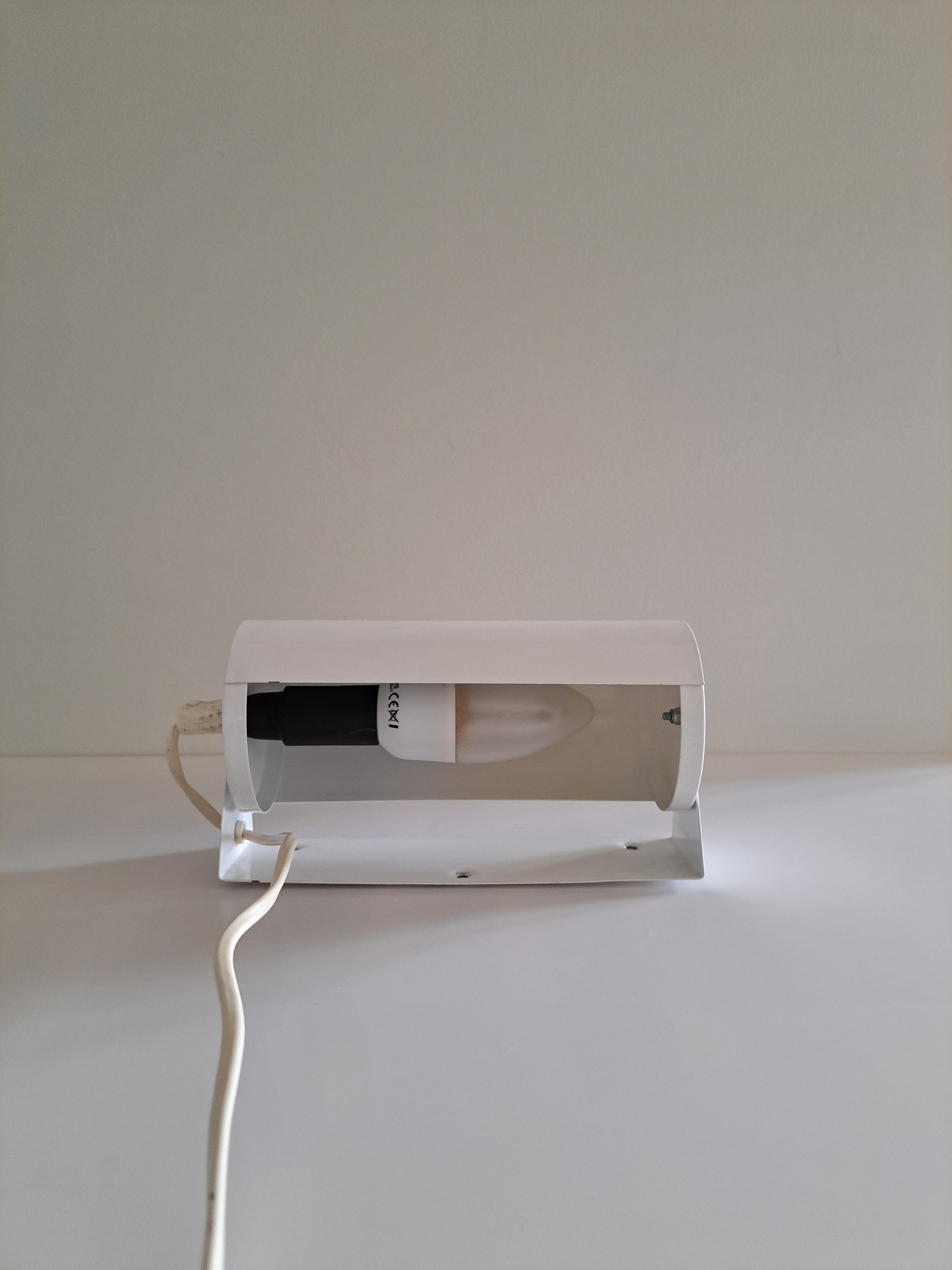IKEA retro seinävalaisin, valkoinen