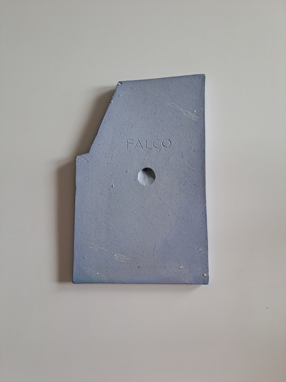 Falco-keramiikkaseinätaulu, Hugo Vartiainen