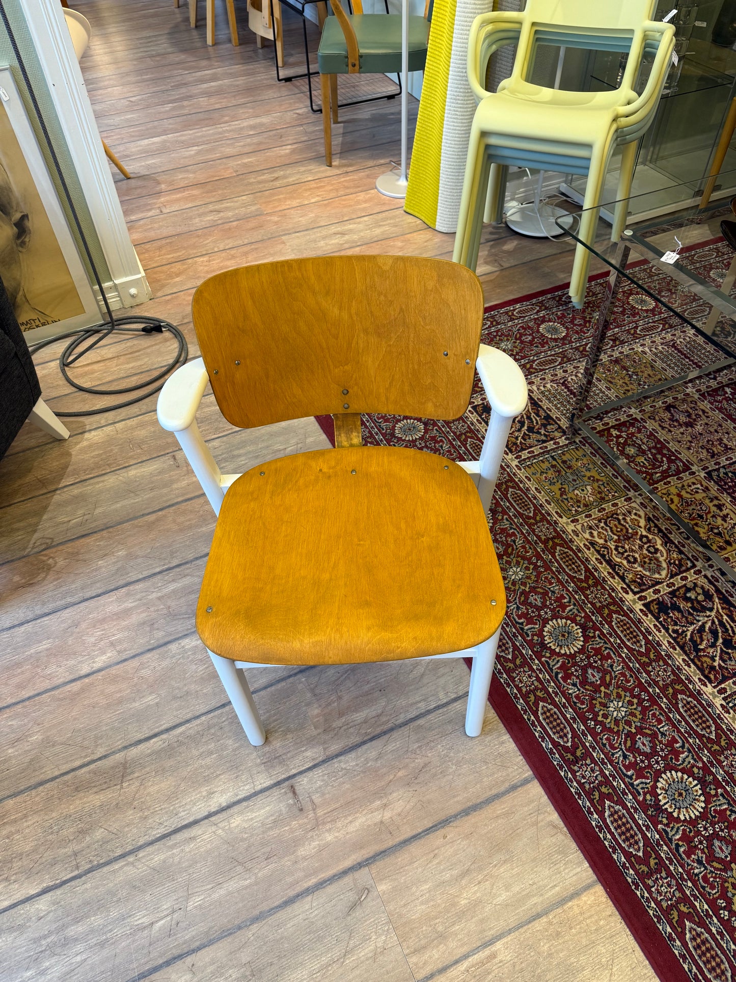 Ilmari Tapiovaara, Domus tuoli