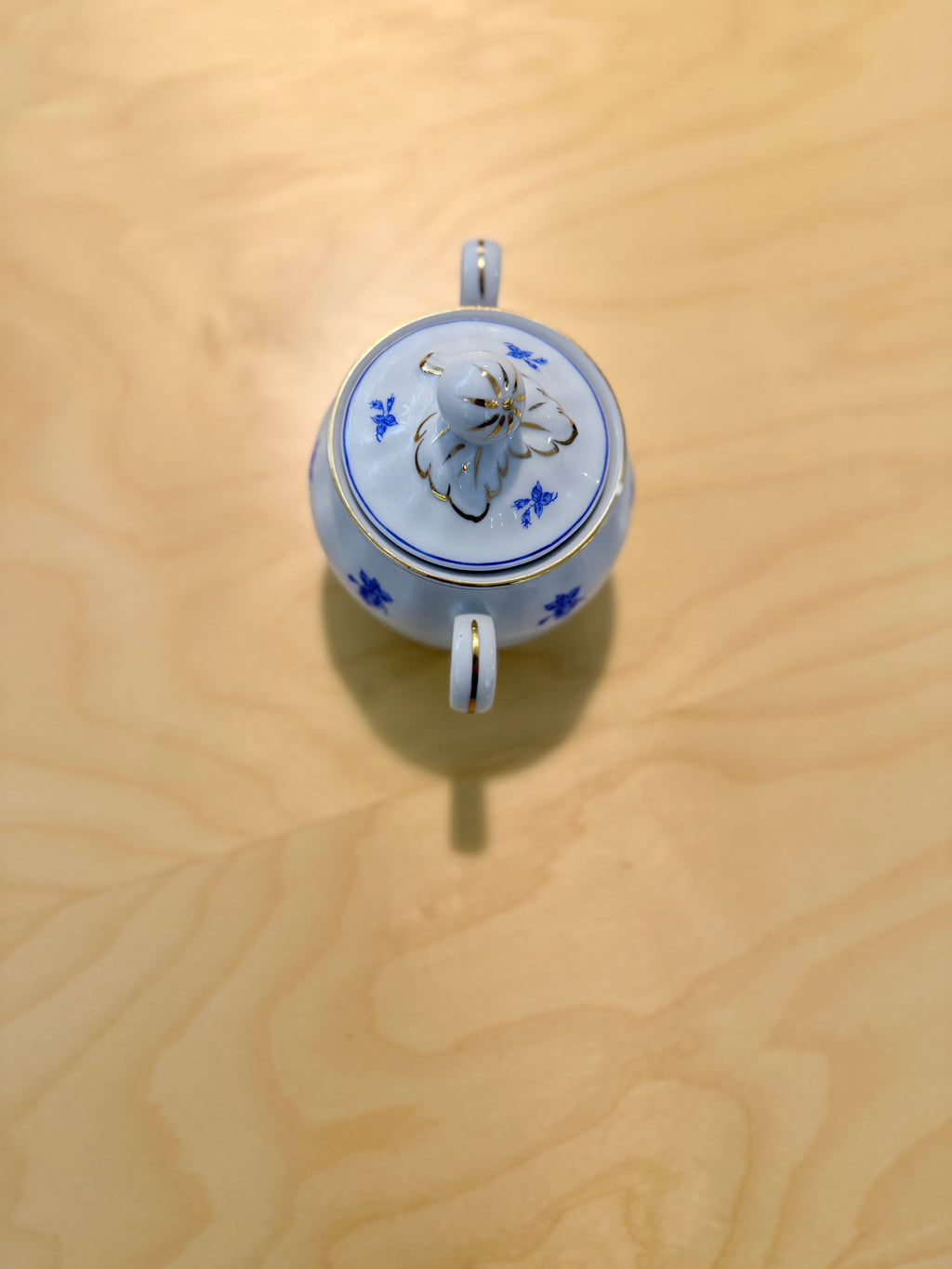 Arabia, coffee pot and sugar bowl