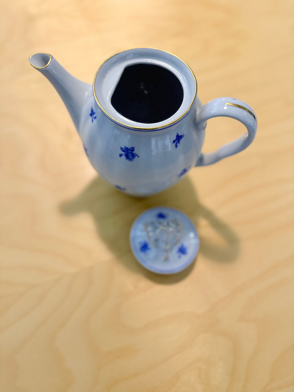 Arabia, coffee pot and sugar bowl