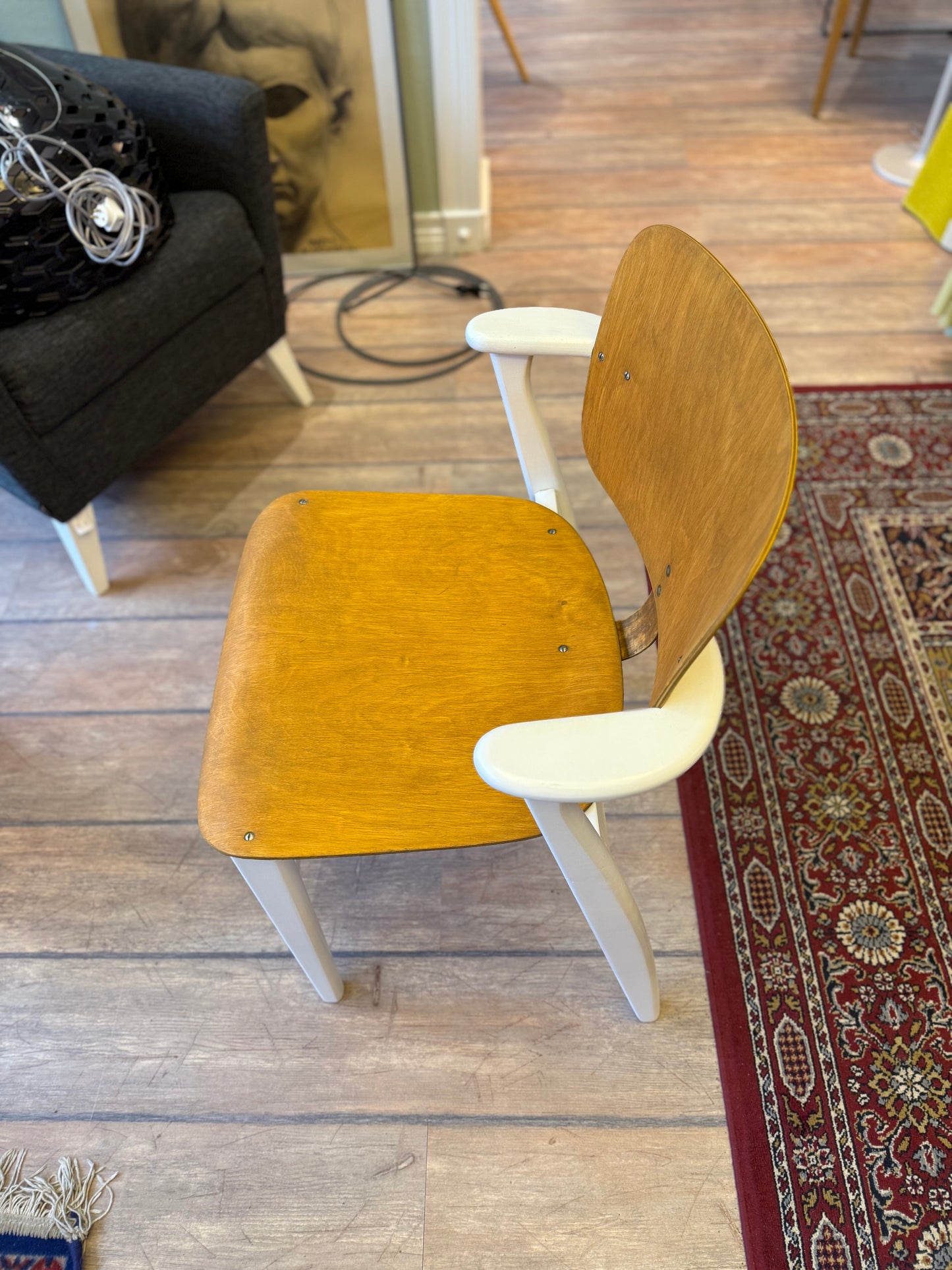 Ilmari Tapiovaara, Domus tuoli