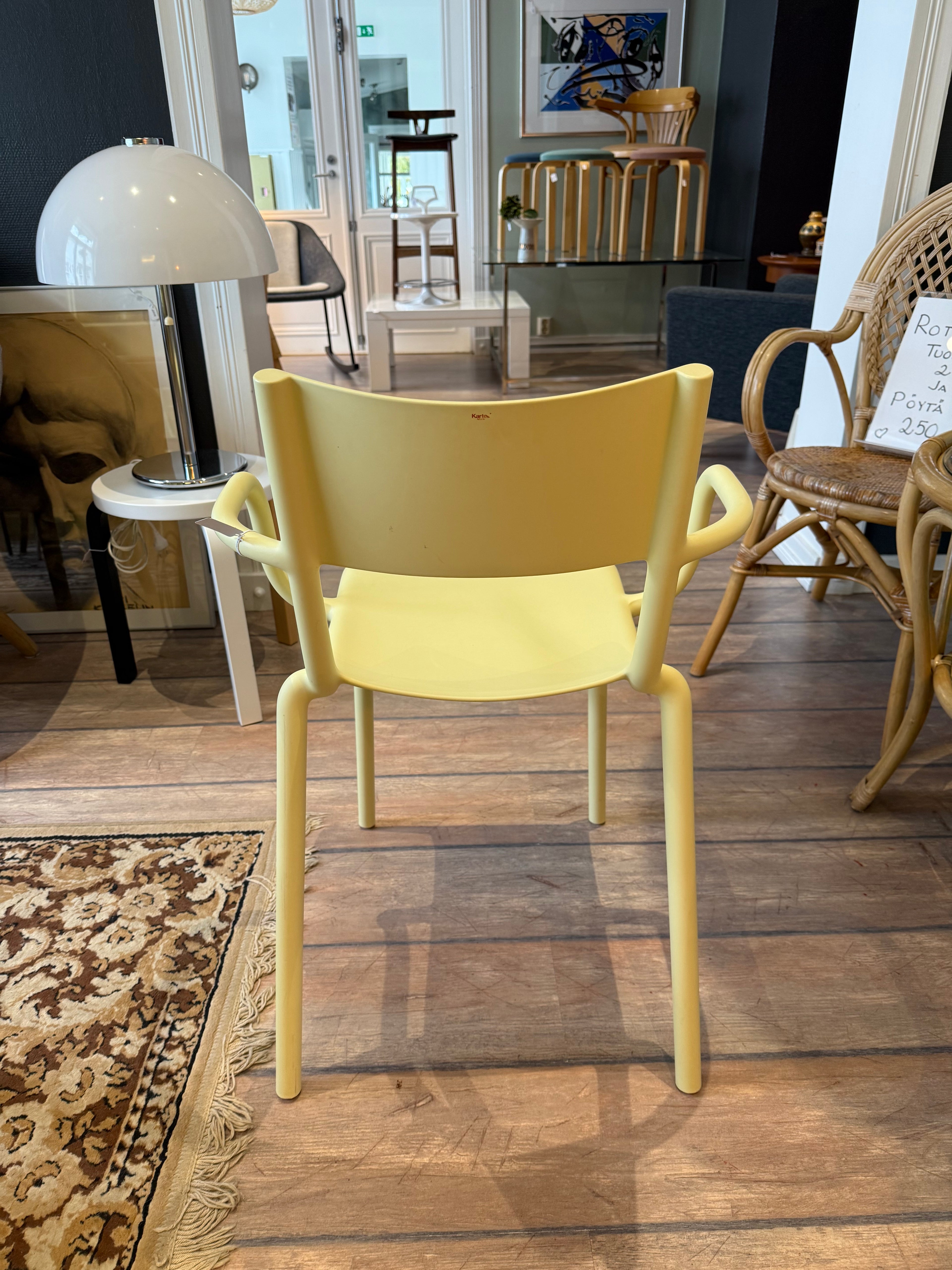 Kartell Generic A tuoli, pastellikeltainen 2kpl