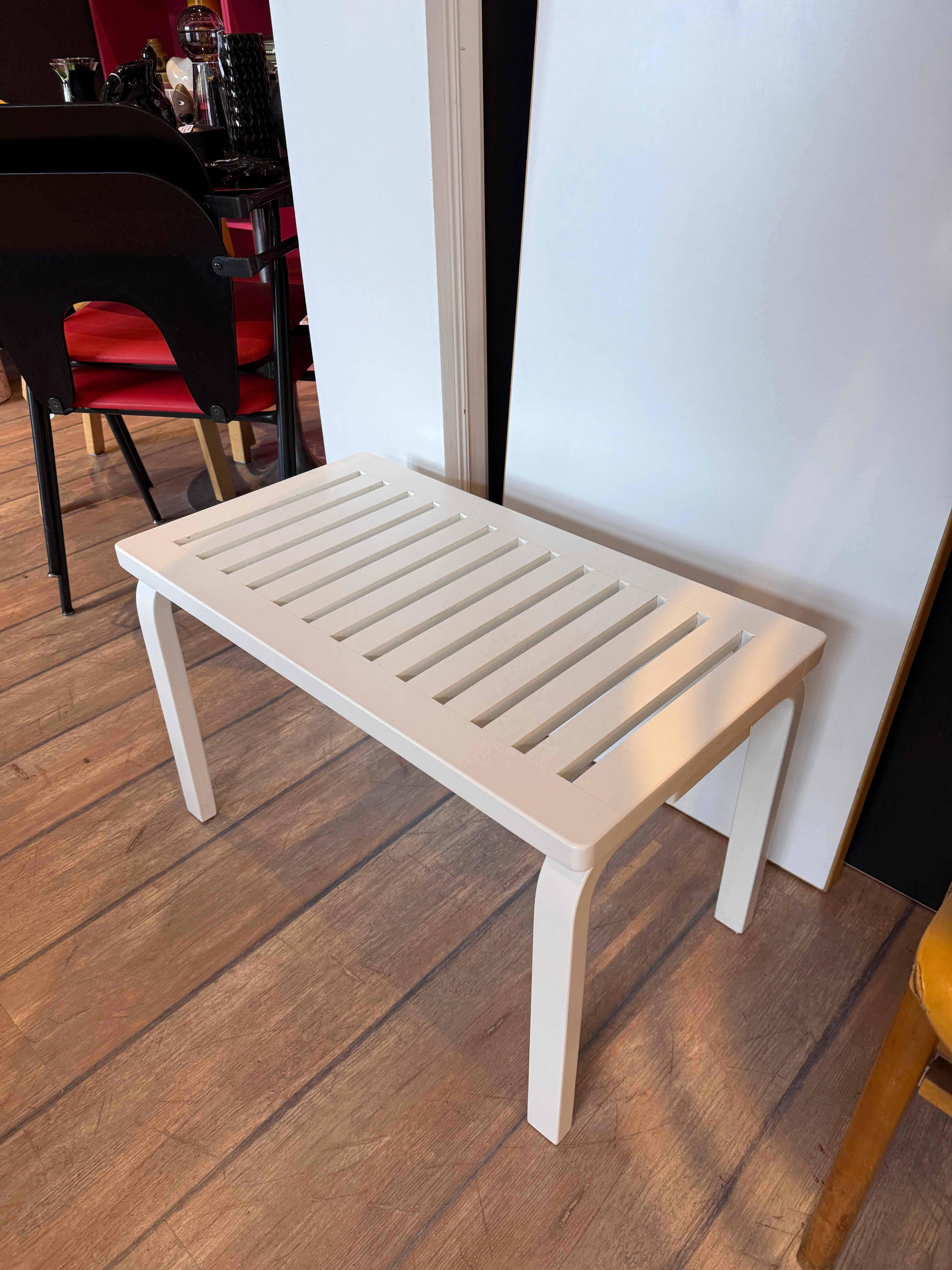 Artek, Aalto ritiläpenkki 153B, valkoinen