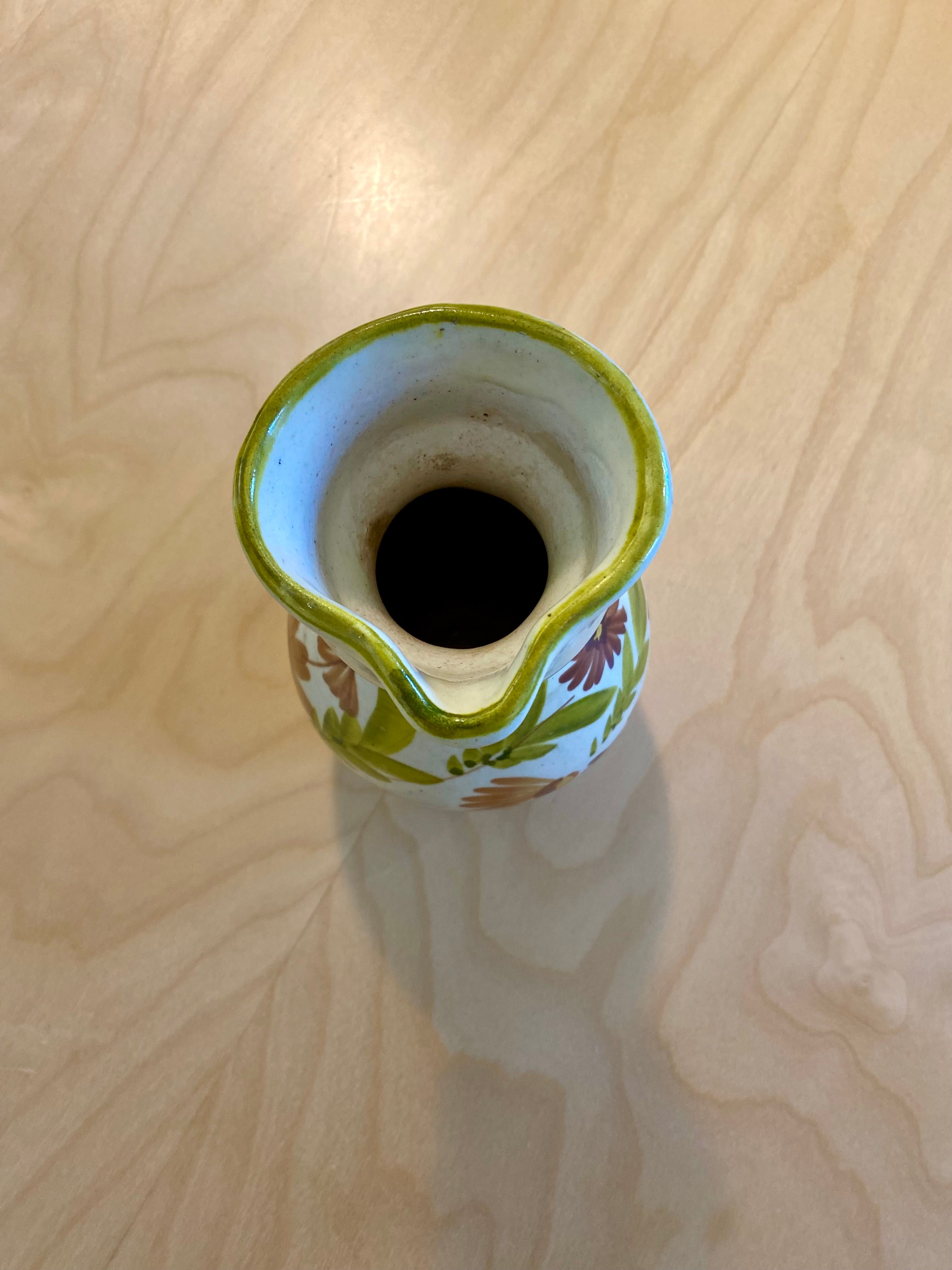 Kupittaan clay, jug, floral pattern