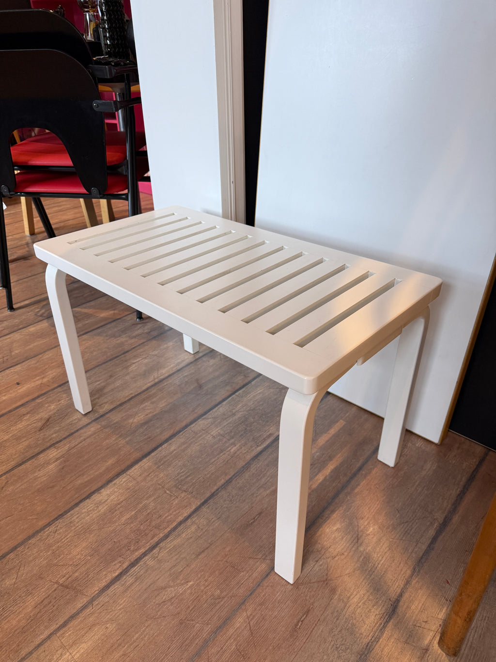 Artek, Aalto ritiläpenkki 153B, valkoinen