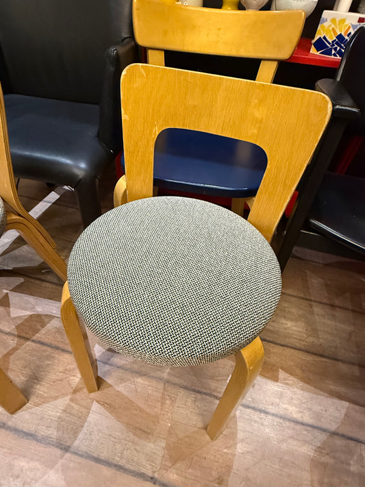 Artek, Aalto tuoli 65, 2 kpl