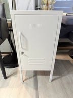 Mustard Made, peltikaappi