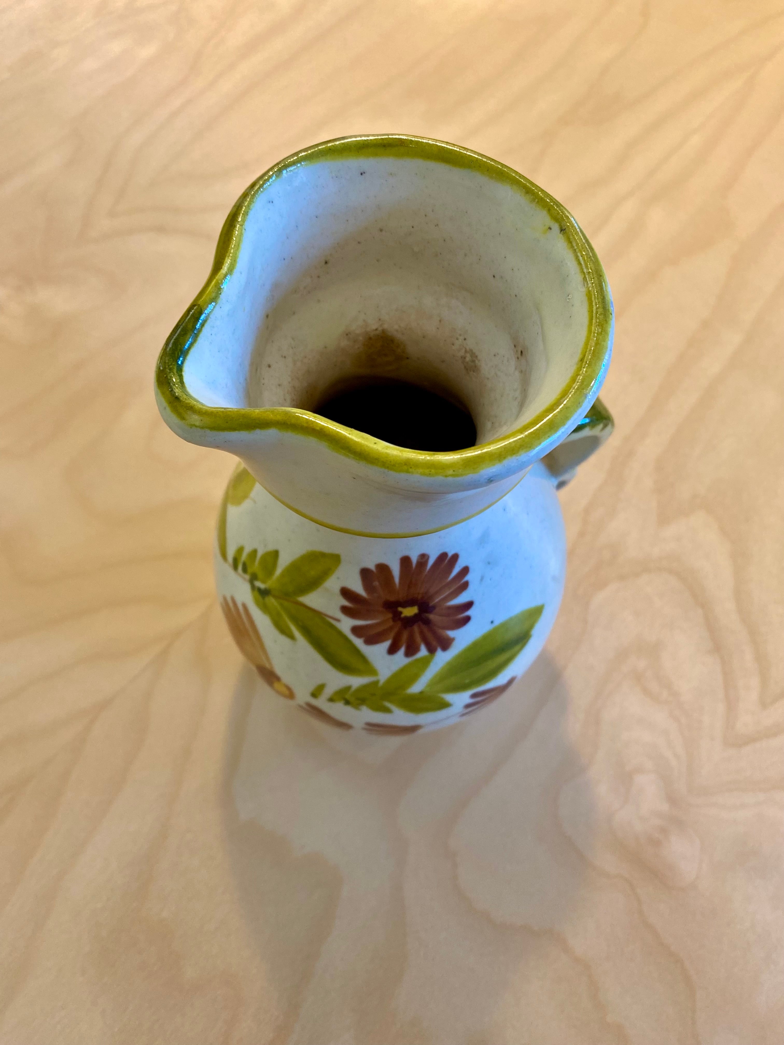 Kupittaan clay, jug, floral pattern