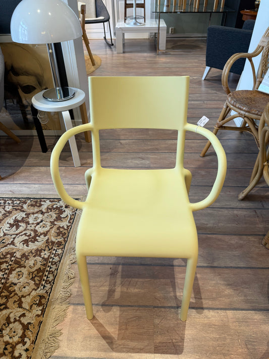 Kartell, Generic A tuoli, pastellikeltainen