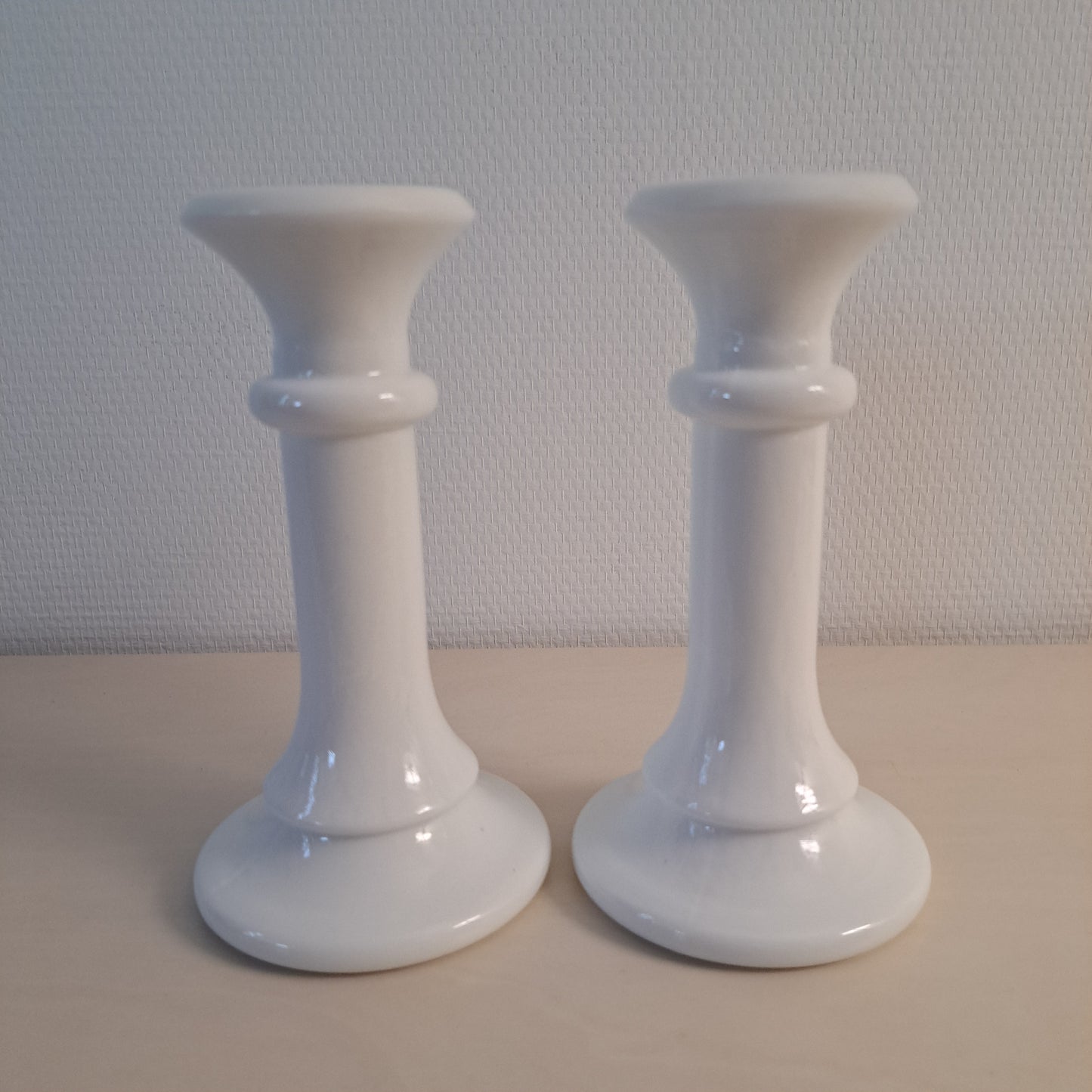 Valkoiset Kynttilänjalat, 2 kpl