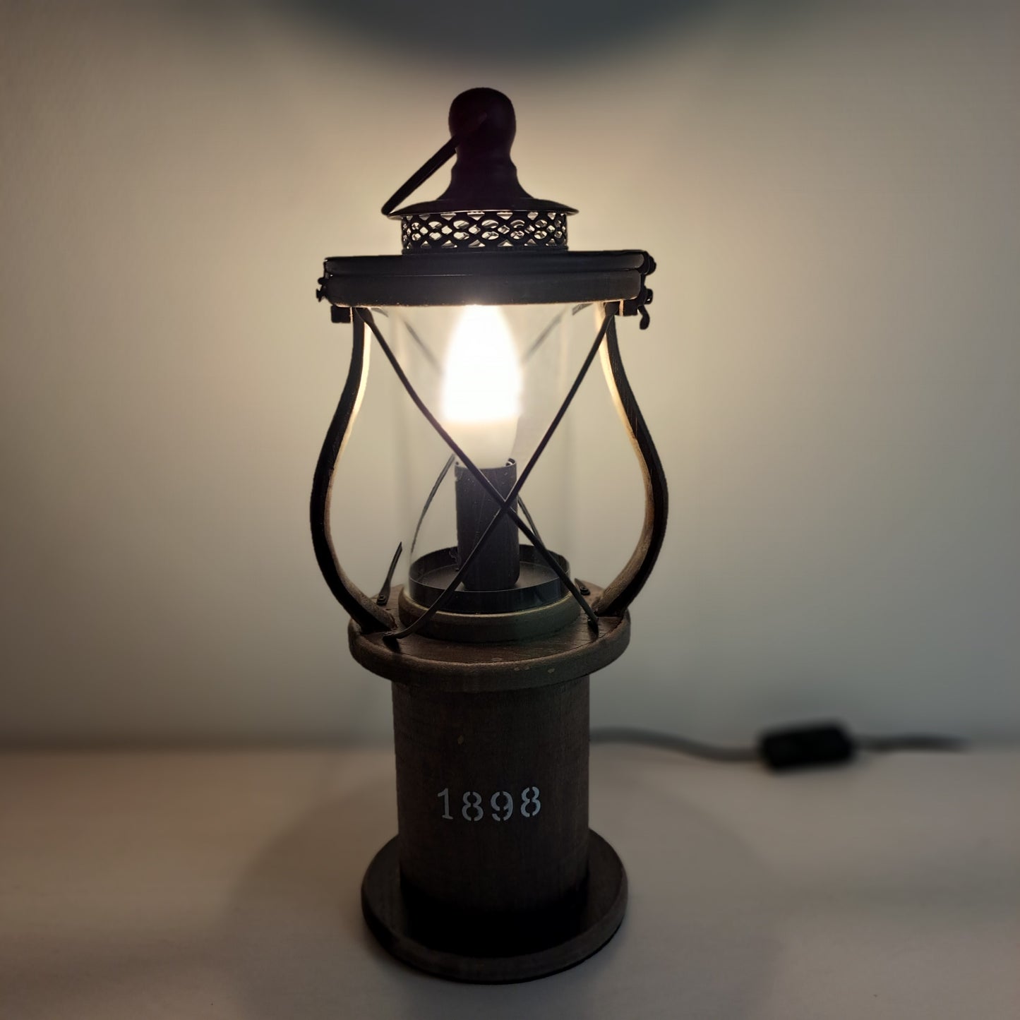 Gibson Gray Wood, pöytävalaisin